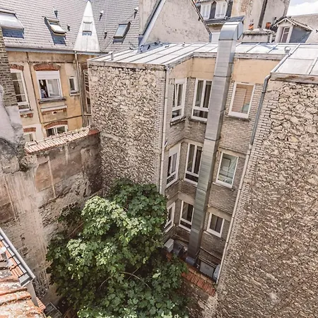 - Place Du Forum - Cathedrale - Terrasse